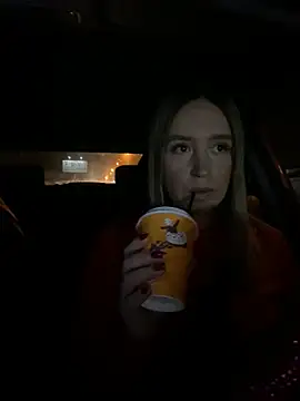 Snapshot of StasyWood chatting on 12.20.24 StasyWood online show from 12.20.24