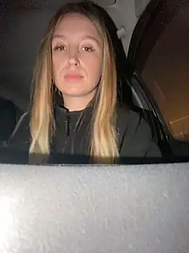 Snapshot of StasyWood chatting on 12.24.24 StasyWood online show from 12.24.24