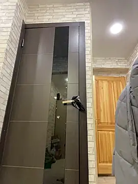 Snapshot of StasyWood chatting on 12.28.24 StasyWood online show from 12.28.24