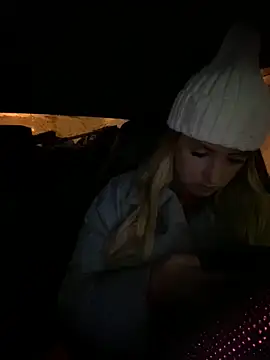 Snapshot of StasyWood chatting on 12.30.24 StasyWood online show from 12.30.24