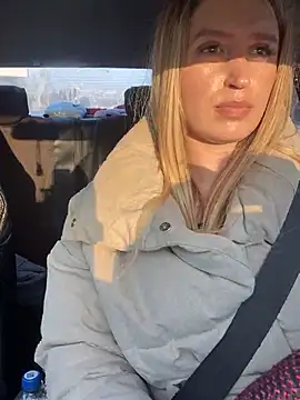 Snapshot of StasyWood chatting on 02.03.25 StasyWood online show from 02.03.25