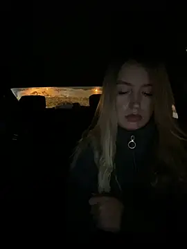 Snapshot of StasyWood chatting on 02.10.25 StasyWood online show from 02.10.25