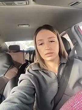 Snapshot of StasyWood chatting on 02.16.25 StasyWood online show from 02.16.25