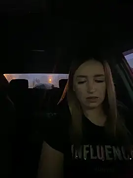 Snapshot of StasyWood chatting on 02.19.25 StasyWood online show from 02.19.25