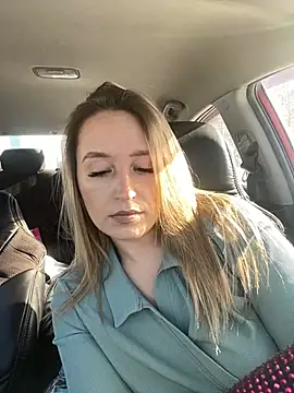 Snapshot of StasyWood chatting on 02.27.25 StasyWood online show from 02.27.25