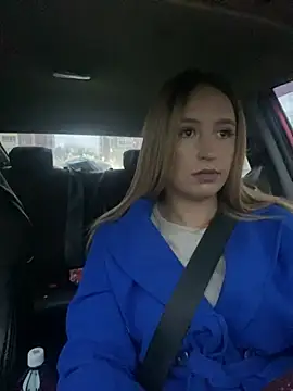 Snapshot of StasyWood chatting on 03.18.25 StasyWood online show from 03.18.25