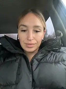 Snapshot of StasyWood chatting on 10.02.25 StasyWood online show from 10.02.25