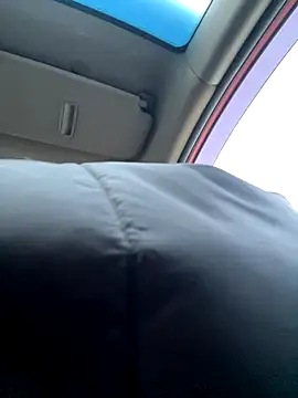 Snapshot of StasyWood chatting on 10.19.25 StasyWood online show from 10.19.25