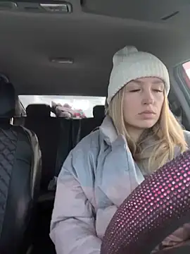 Snapshot of StasyWood chatting on 03.04.26 StasyWood online show from 03.04.26