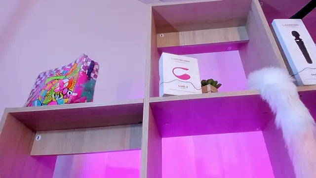 Snapshot of Tiarha chatting on 01.19.25 Tiarha online show from 01.19.25