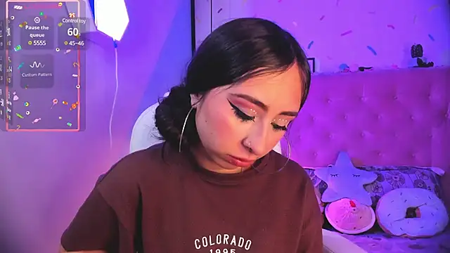 Snapshot of _cloe_martinez chatting on 12.16.24 cloe martinez online show from 12.16.24