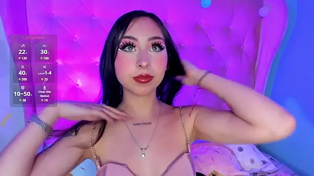 Snapshot of _cloe_martinez chatting on 02.26.25 cloe martinez online show from 02.26.25