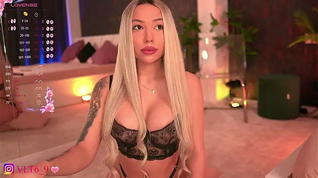 violettabunny03 online show from 03.13.25