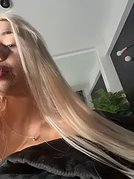 violettabunny03 online show from 02.12.26