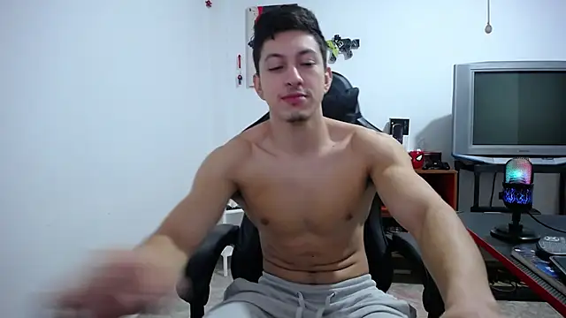 Snapshot of Iam_yourbabyprincess_XD chatting on 10.25.25 Iam yourbabyprincess XD online show from 10.25.25