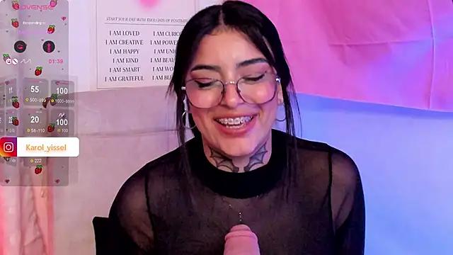 Hinataw33d01 online show from 03.17.25