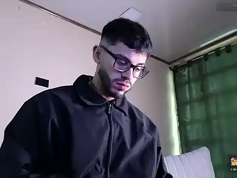 Phantom Bigger1 online show from 04.17.26