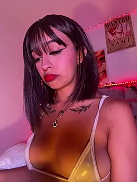 Snapshot of Hot_sophie_ chatting on 05.06.26 Hot sophie online show from 05.06.26