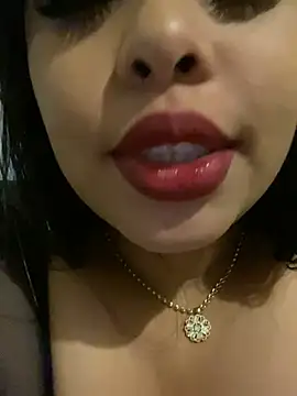 Snapshot of PUSHYLATE chatting on 02.07.26 PUSHYLATE online show from 02.07.26