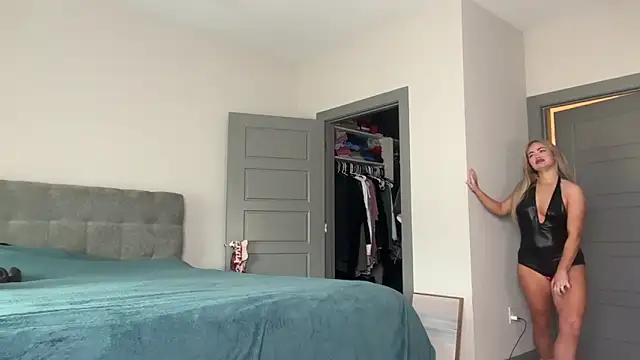 ElenaErickson online show from 02.12.25