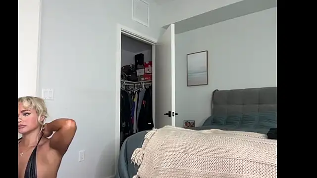 ElenaErickson online show from 02.16.26