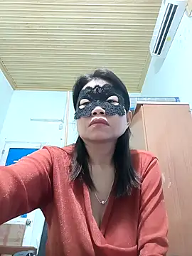 Anna Toy19 online show from 12.22.25