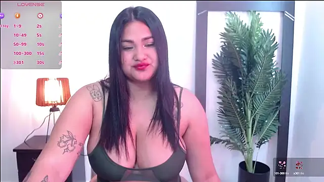 Alicelunaa online show from 10.07.25