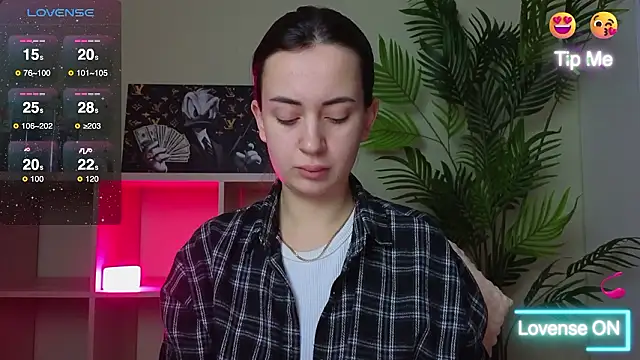 SweetieKendl online show from 02.05.26