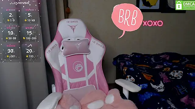 Snapshot of LeahGottty chatting on 12.04.24 LeahGottty online show from 12.04.24