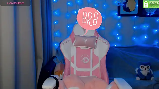 Snapshot of LeahGottty chatting on 12.14.24 LeahGottty online show from 12.14.24