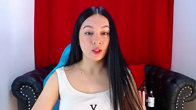 Lila Pinky online show from 03.22.25