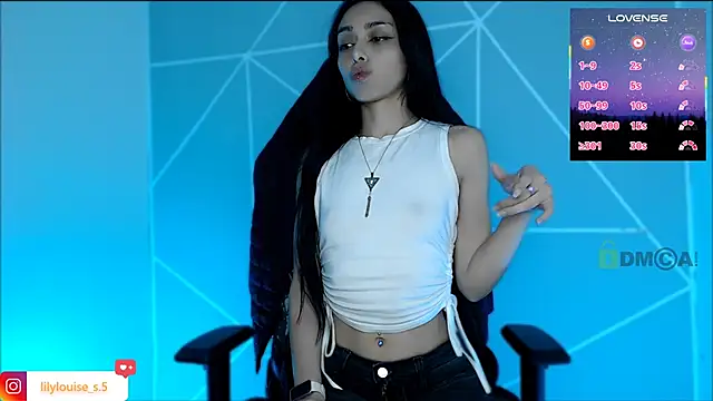 lilylouisee online show from 06.13.26