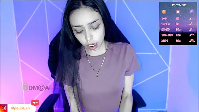 lilylouisee online show from 06.13.26