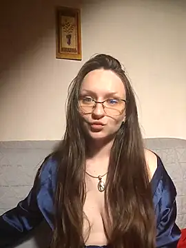 Snapshot of NaughtYHomemadE chatting on 05.25.26 NaughtYHomemadE online show from 05.25.26