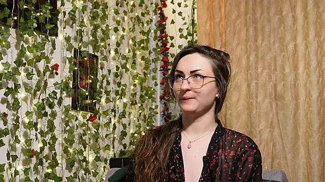 NaughtYHomemadE online show from 06.14.26