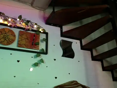 Snapshot of dreamgirl_sweet chatting on 09.17.25 dreamgirl sweet online show from 09.17.25