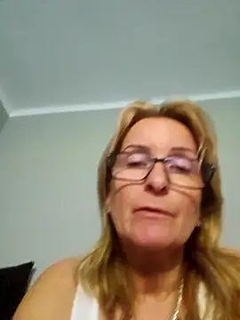 Snapshot of Steffi45 chatting on 06.15.26 Steffi45 online show from 06.15.26