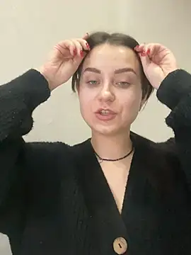 Snapshot of ellie_ssexy chatting on 02.22.25 ellie ssexy online show from 02.22.25