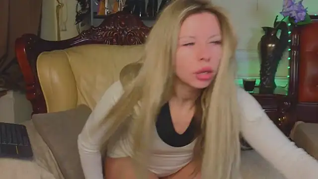 Real Tini online show from 04.03.26