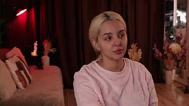 VictoriaMorrone online show from 10.07.25