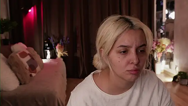 VictoriaMorrone online show from 10.20.25