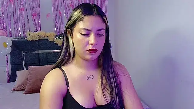 Snapshot of Lia_14_ chatting on 09.13.25 Lia 14 online show from 09.13.25