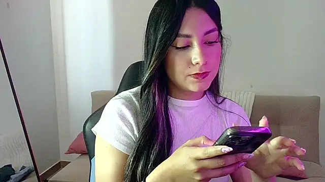 Snapshot of Lia_14_ chatting on 06.11.26 Lia 14 online show from 06.11.26