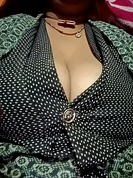 Hotmohni online show from 12.17.24