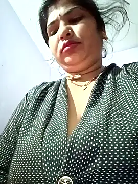 Hotmohni online show from 12.24.24