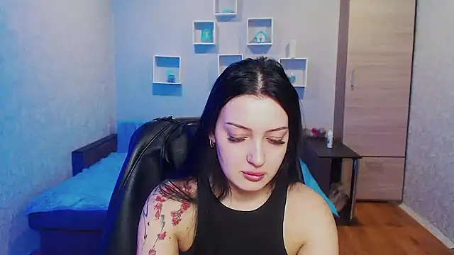 SkarlettMonliss online show from 01.13.25