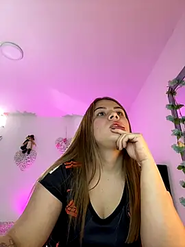 little tifanny82 online show from 10.17.25