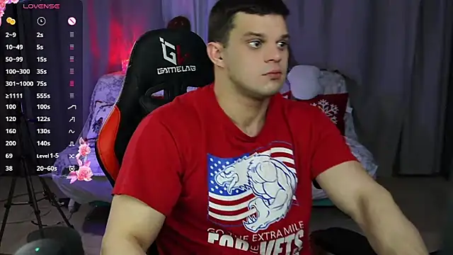 Snapshot of danielkraigforu chatting on 12.30.24 danielkraigforu online show from 12.30.24