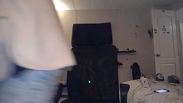 Snapshot of BobbyQ29 chatting on 02.02.26 BobbyQ29 online show from 02.02.26