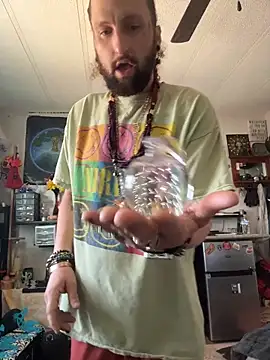 Snapshot of BobbyQ29 chatting on 02.25.26 BobbyQ29 online show from 02.25.26